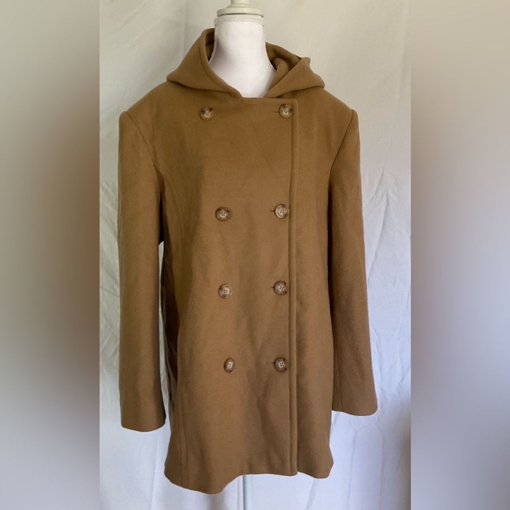 Double Breasted Pea Coat with Hood Lg Camel pockets,fully lined Pp 23” L 30”